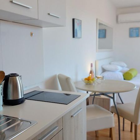 Sea Side Apartments ヴォディツェ エクステリア 写真