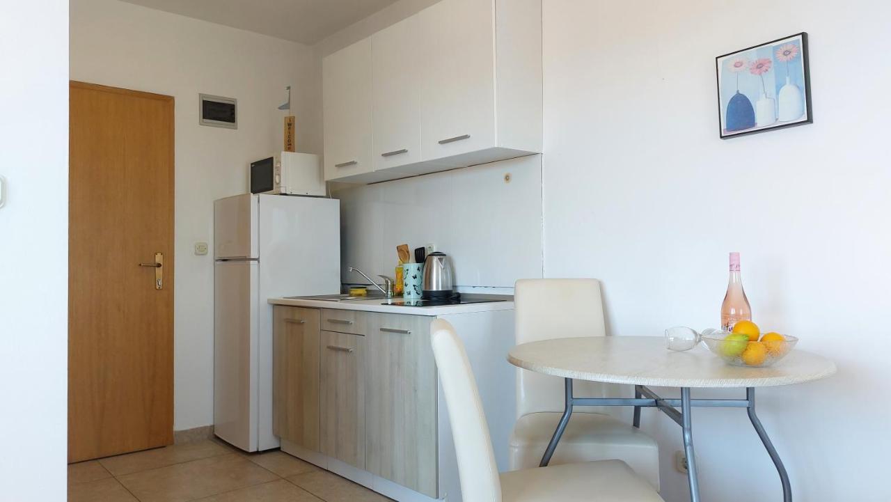 Sea Side Apartments ヴォディツェ エクステリア 写真